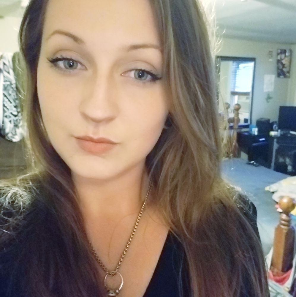 Meet your Posher, Amie